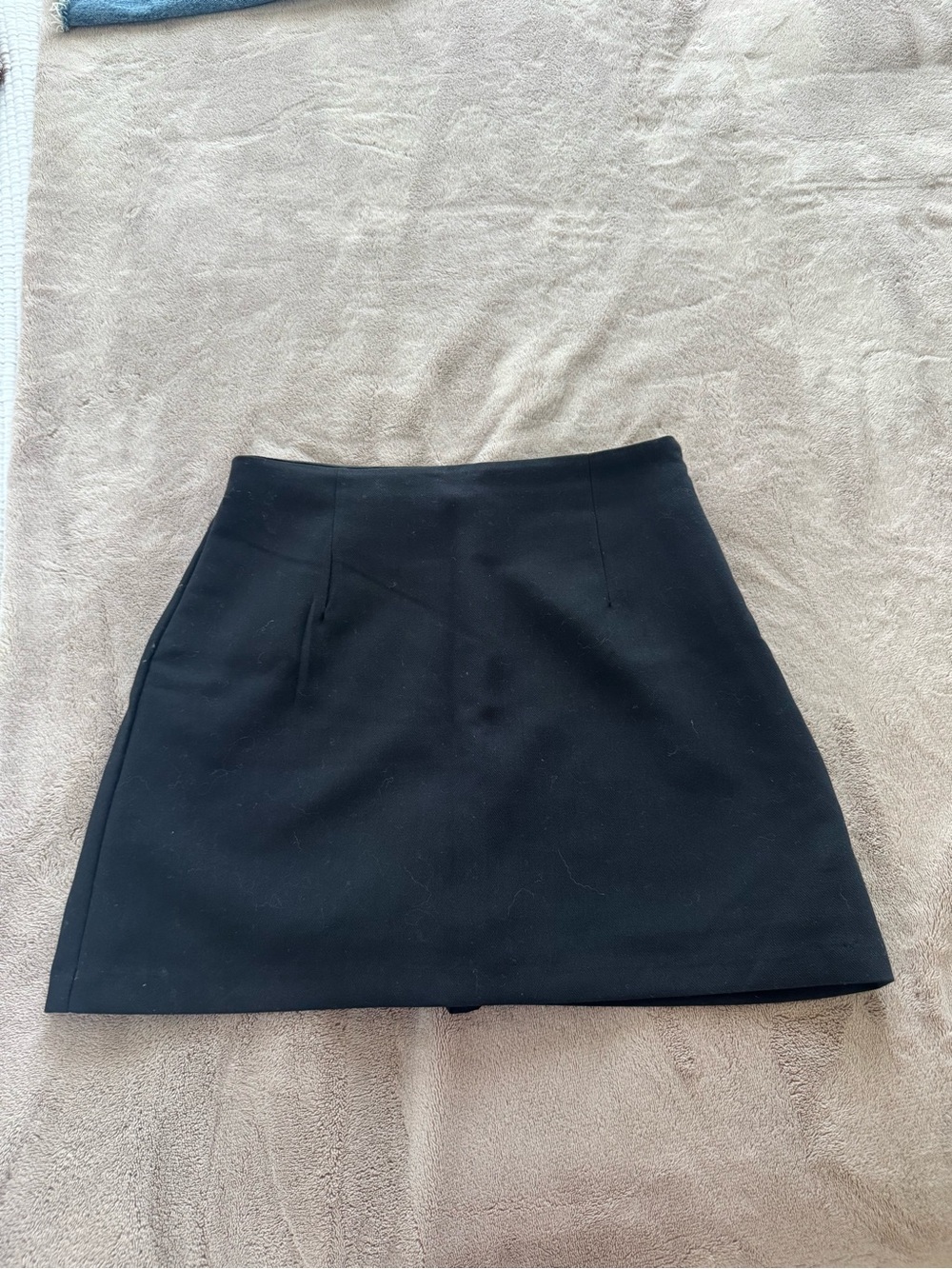 Abercrombie & Fitch Black A-Line Mini Skirt